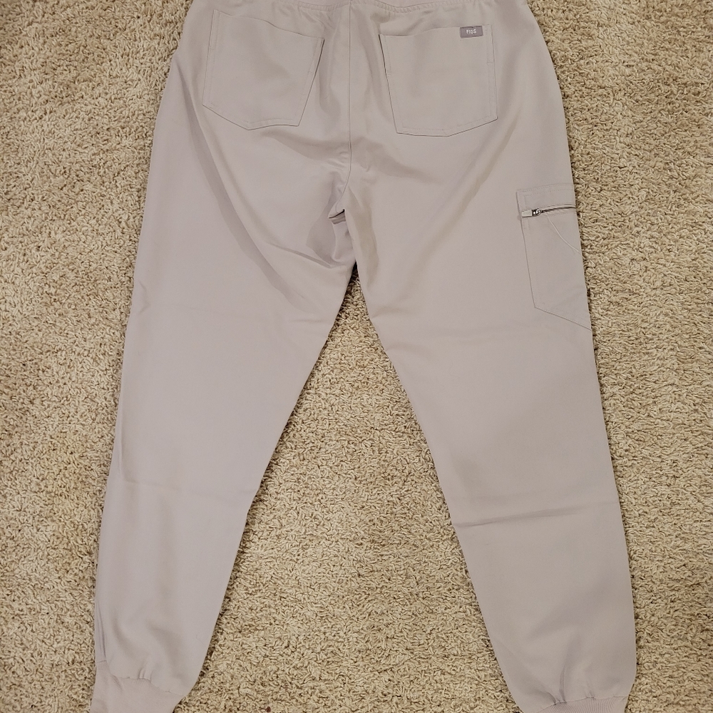 Figs medium jogger scrubs in slate